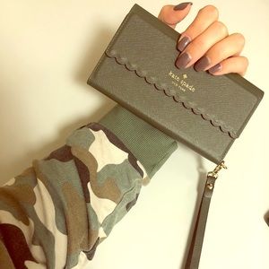 iPhone X Kate Spade Case / Wristlet